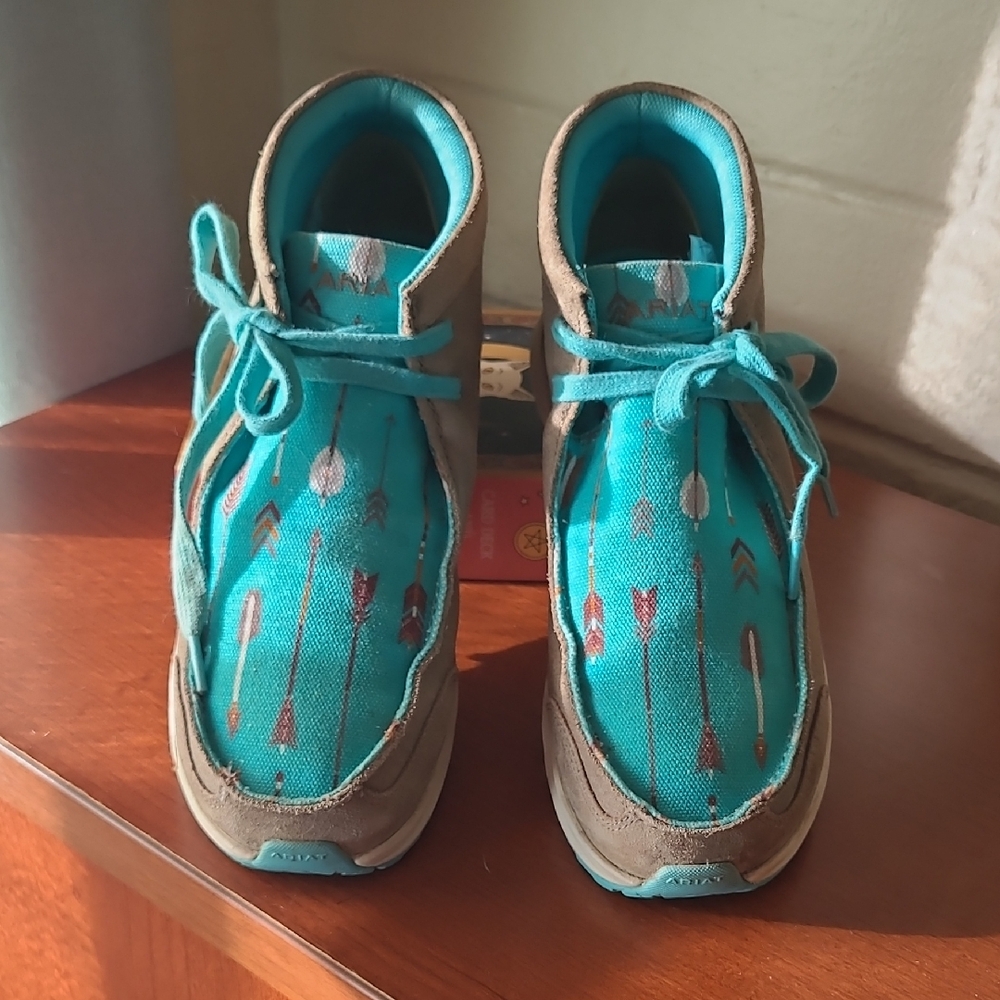 Ariat Women's Teal and Brown Arrow Print Chukka Boot
